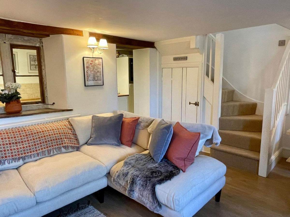 Hebe Cottage Atworth Exterior foto