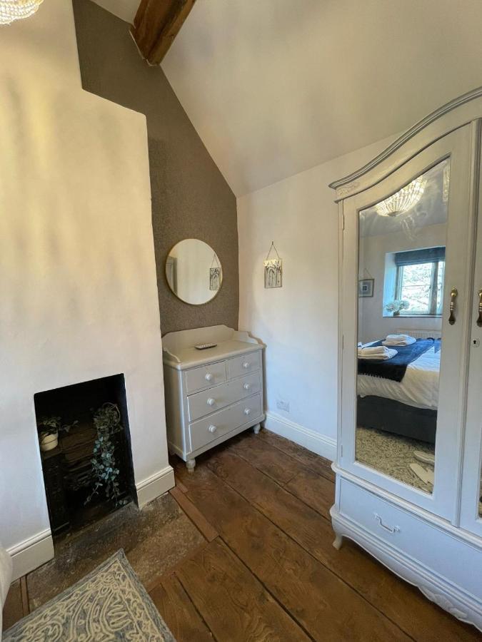 Hebe Cottage Atworth Exterior foto