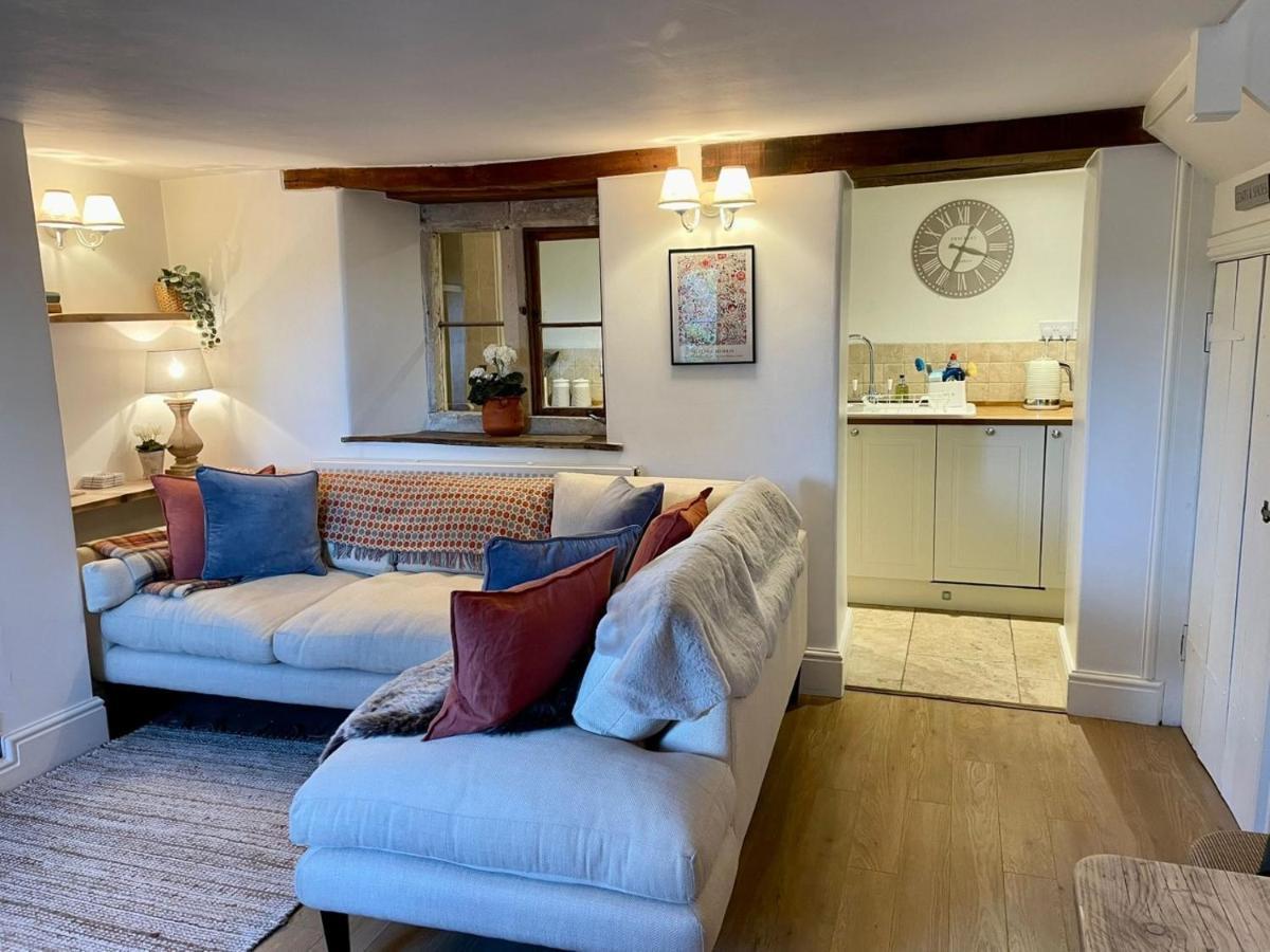 Hebe Cottage Atworth Exterior foto